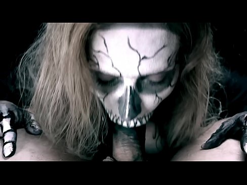 ❤️ شیطان لڑکی اپنے کالے منہ سے لنڈ چوس رہی ہے اور سہ نگل رہی ہے۔ ☑  ہم پر ur.filmepornonline.ru