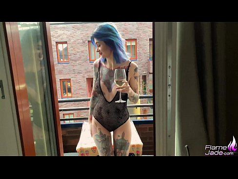 ❤️ زبردست لڑکی گلپ کے ساتھ چوس رہی ہے اور کھلے آسمان کے نیچے جوش سے چود رہی ہے۔ ☑  ہم پر ur.filmepornonline.ru